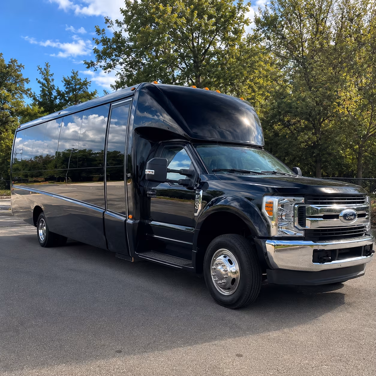 book a prom party bus for dallas schools in frisco mckinney and the northern suburbs