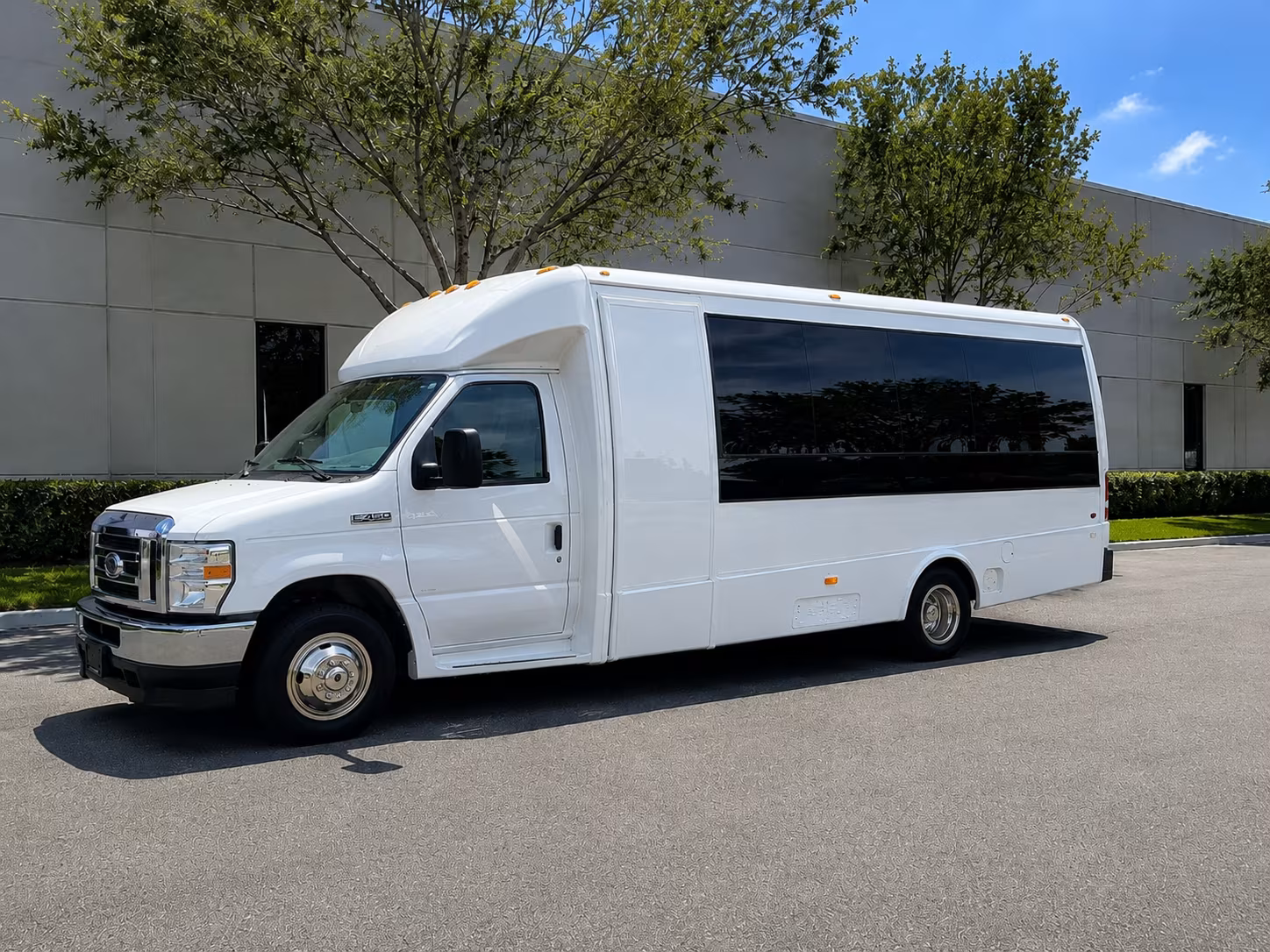 employee shuttle buses for dallas companies of every size
