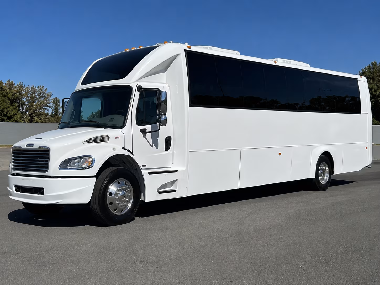 party bus transportation for dallas area proms at skyline